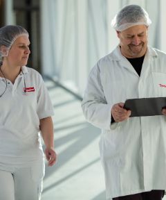 Landingpage_Tryptich_people_production