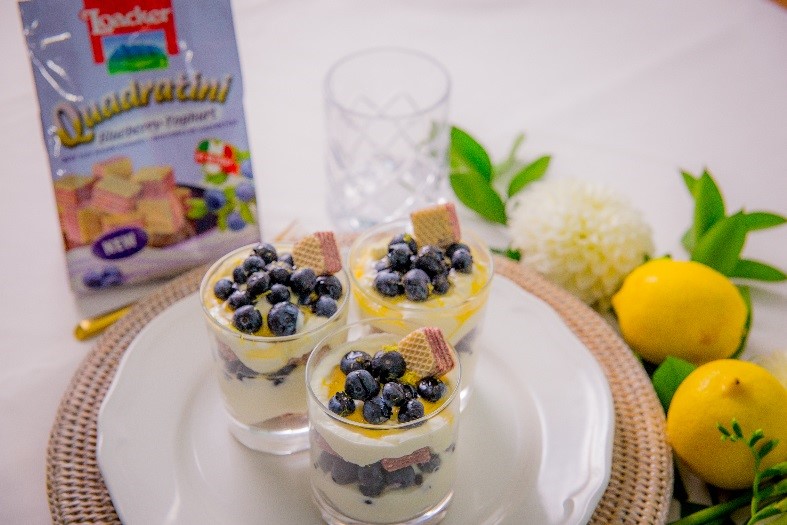 Blueberry-Yoghurt Parfait